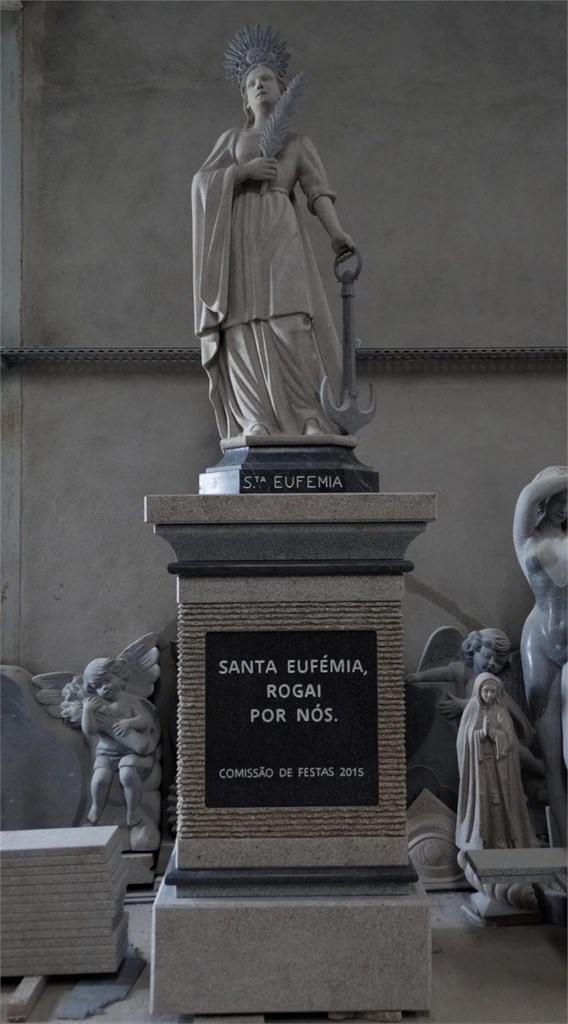 Foto 2 Escultura Santa Eufemia